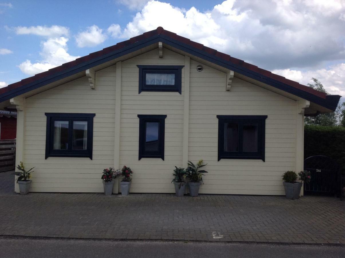Villa De Kreek - De Krabbenkreek Sint-Annaland Exterior foto